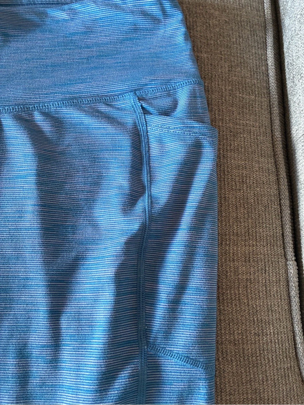 Women’s Blue Active Capri Leggings - Picture 2 of 4